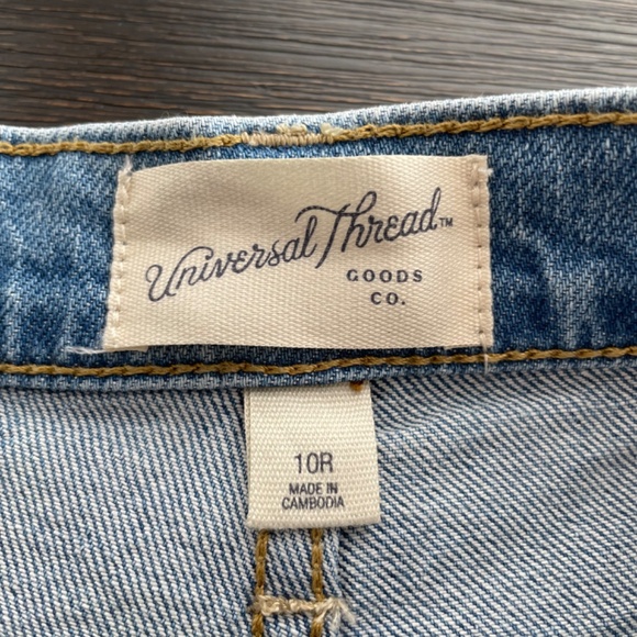 Universal Thread Goods Co. Size 10R High Rise Vintage Straight Shorts Frayed Hem - Picture 3 of 6